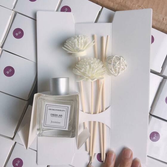 Lọ hoa khuếch tán tinh dầu để phòng