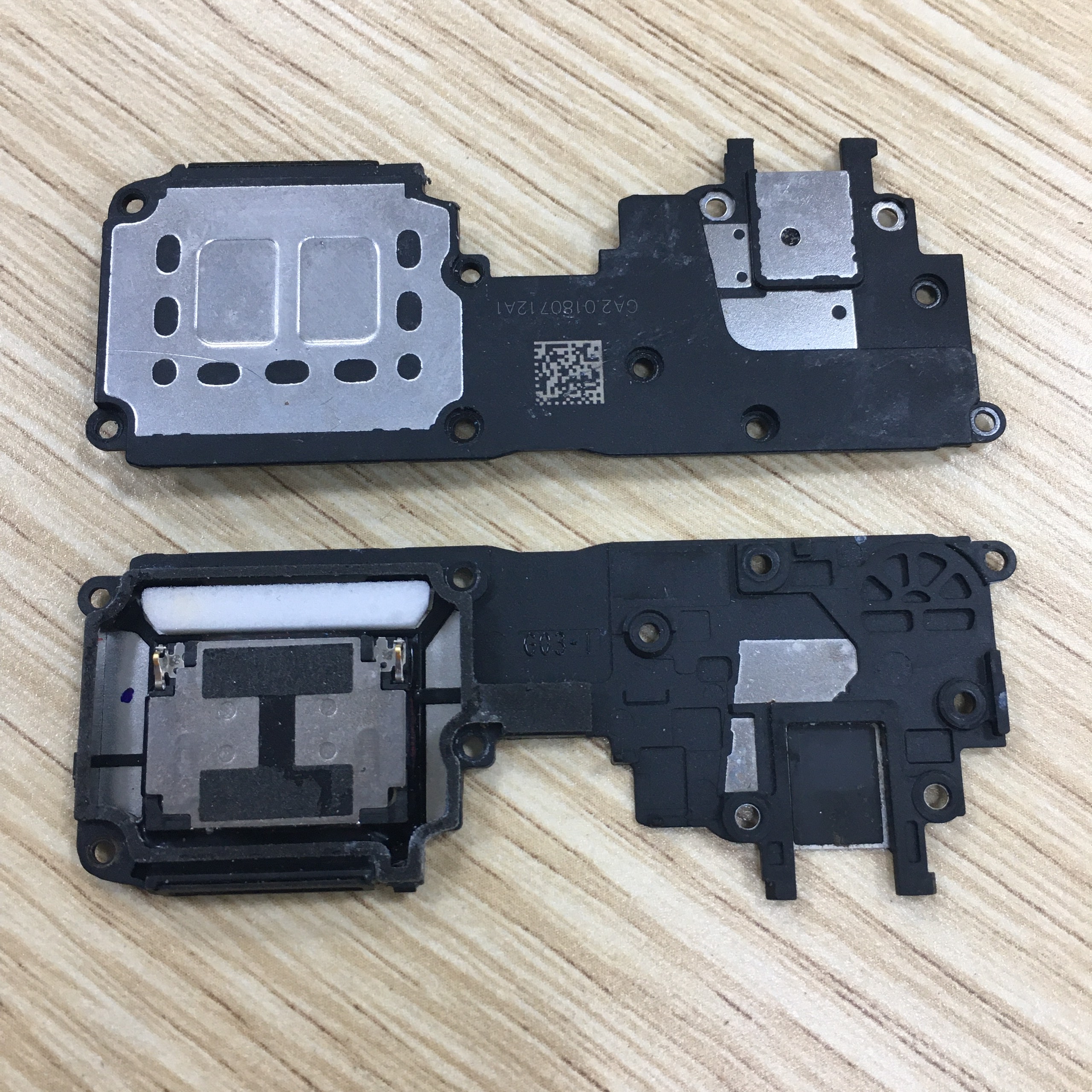 Loa ngoài Oppo F7