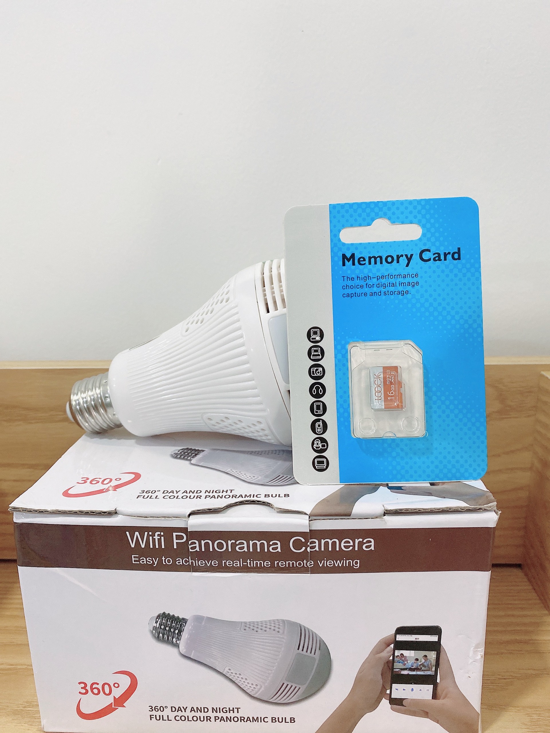 Camera wifi app Yoosee thiết kế dạng bóng đèn 960P - 1.3MP