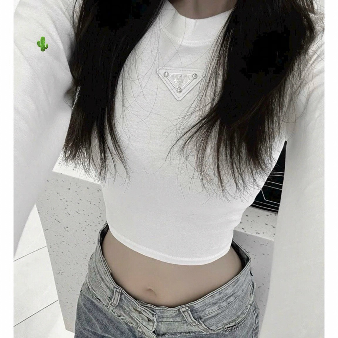Áo thun croptop tay dài ôm dáng siêu xinh