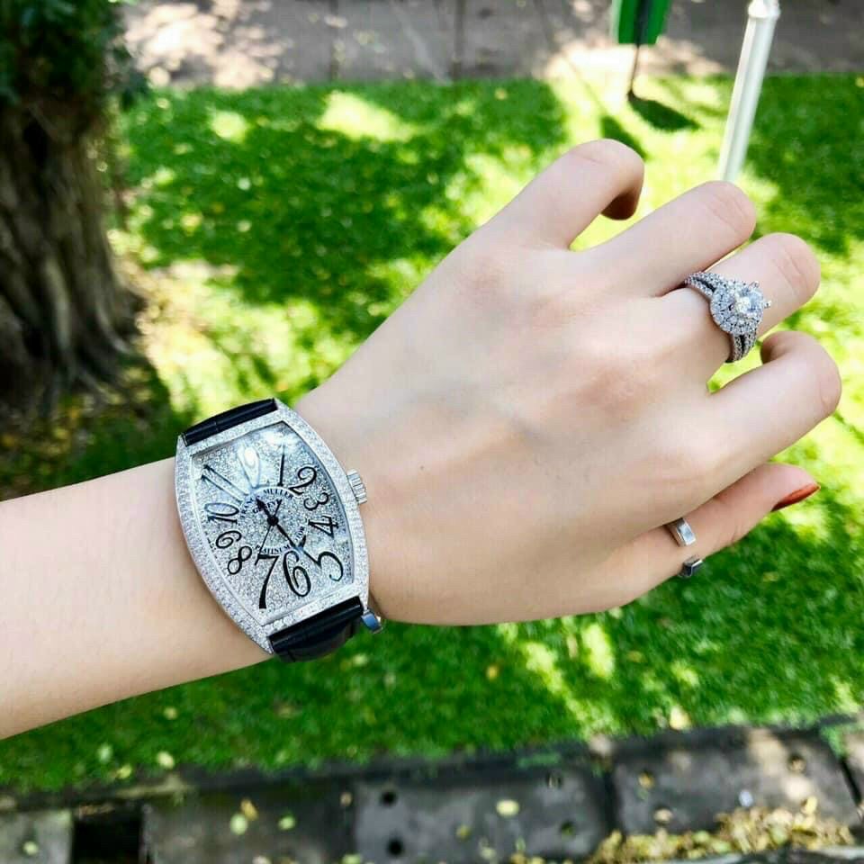 Siêu Phẩm Đồng hồ nữ Franck muller full đá dây da cao cấp