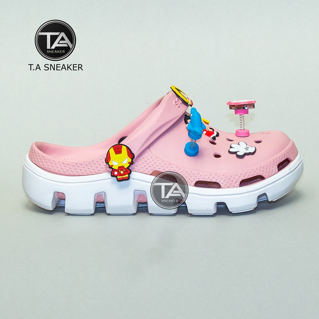 Dép crocs, sục cross hồng đế trắng quai ngang cá sấu nhựa cao cấp Tặng 12 sticker gắn siêu đẹp