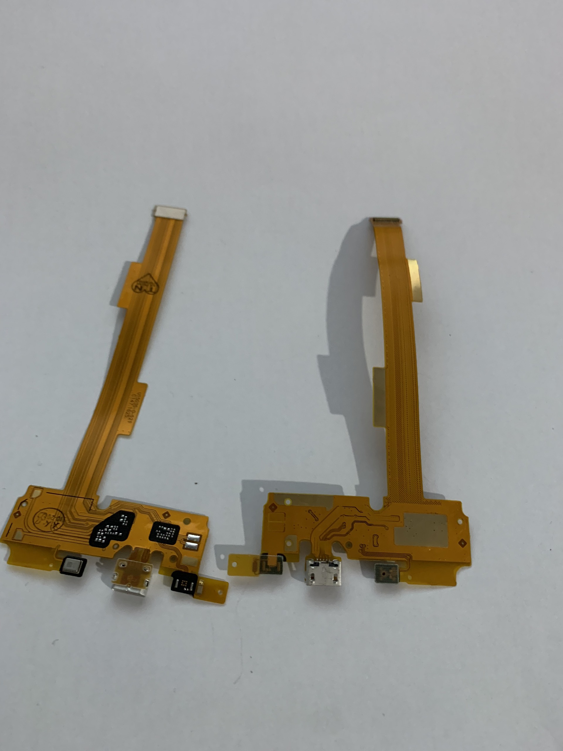 cụm chân sạc oppo a33