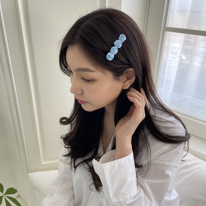 Kẹp tóc mái hoa hồng chất lụa Modleaf Mini rose pin Hàn Quốc ạ