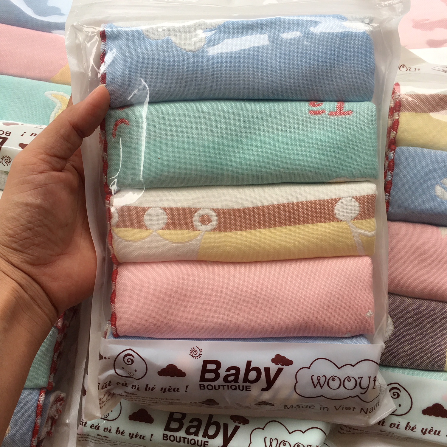 [HCM]Set 5 khăn sữa Cao Cấp cho bé(Trong túi Zip)