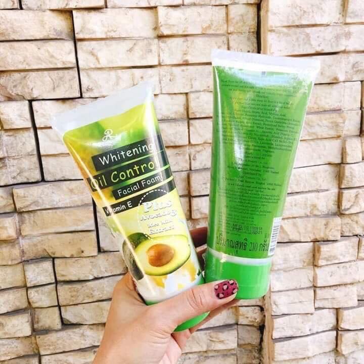 SỮA RỬA MẶT BƠ ARON WHITENING OIL CONTROL THÁI LAN