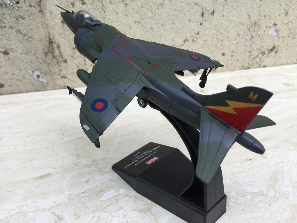 [HCM]Máy bay Tiêm kích  BAE Sea Harrier II 1/72