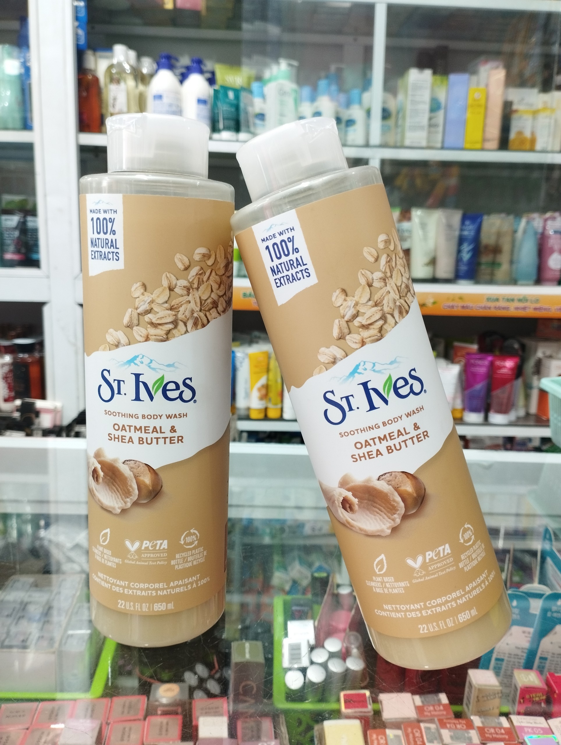 Sữa tắm dưỡng da St.Ives Yến mạch  650ml