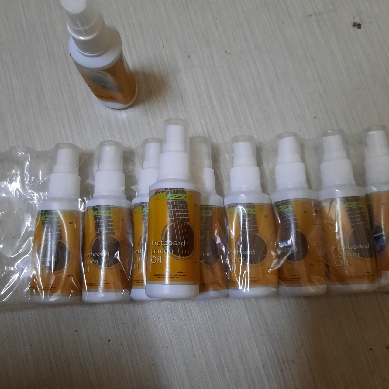 Nước lau vệ sinh đàn guitar lemon, nước để vệ sinh đàn guitar, ukulele