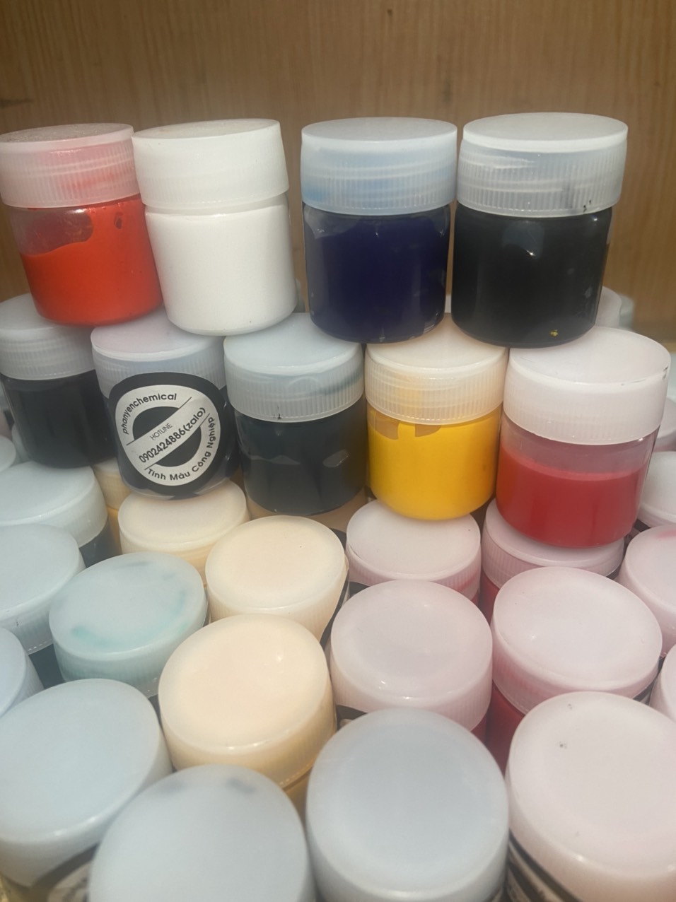 Tinh màu pha nhựa Poly,Epoxy,Silicon[hủ 20gr tặng kèm cốc nhựa]