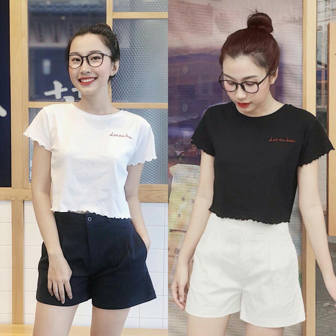 Áo croptop Thêu chữ Siêu Sang