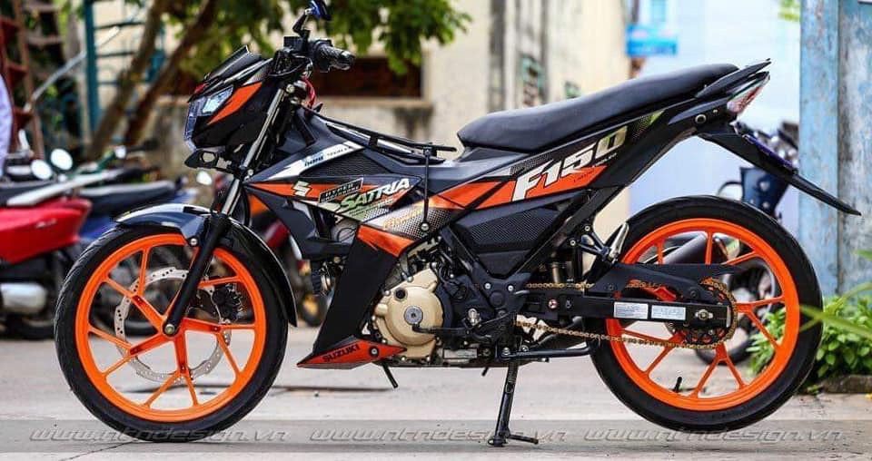 Tem xe satria fi đỏ đen CROM