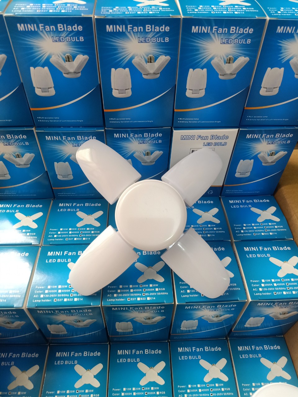 Bóng đèn led 4 cánh mini siêu sáng - bảo hành 1 năm