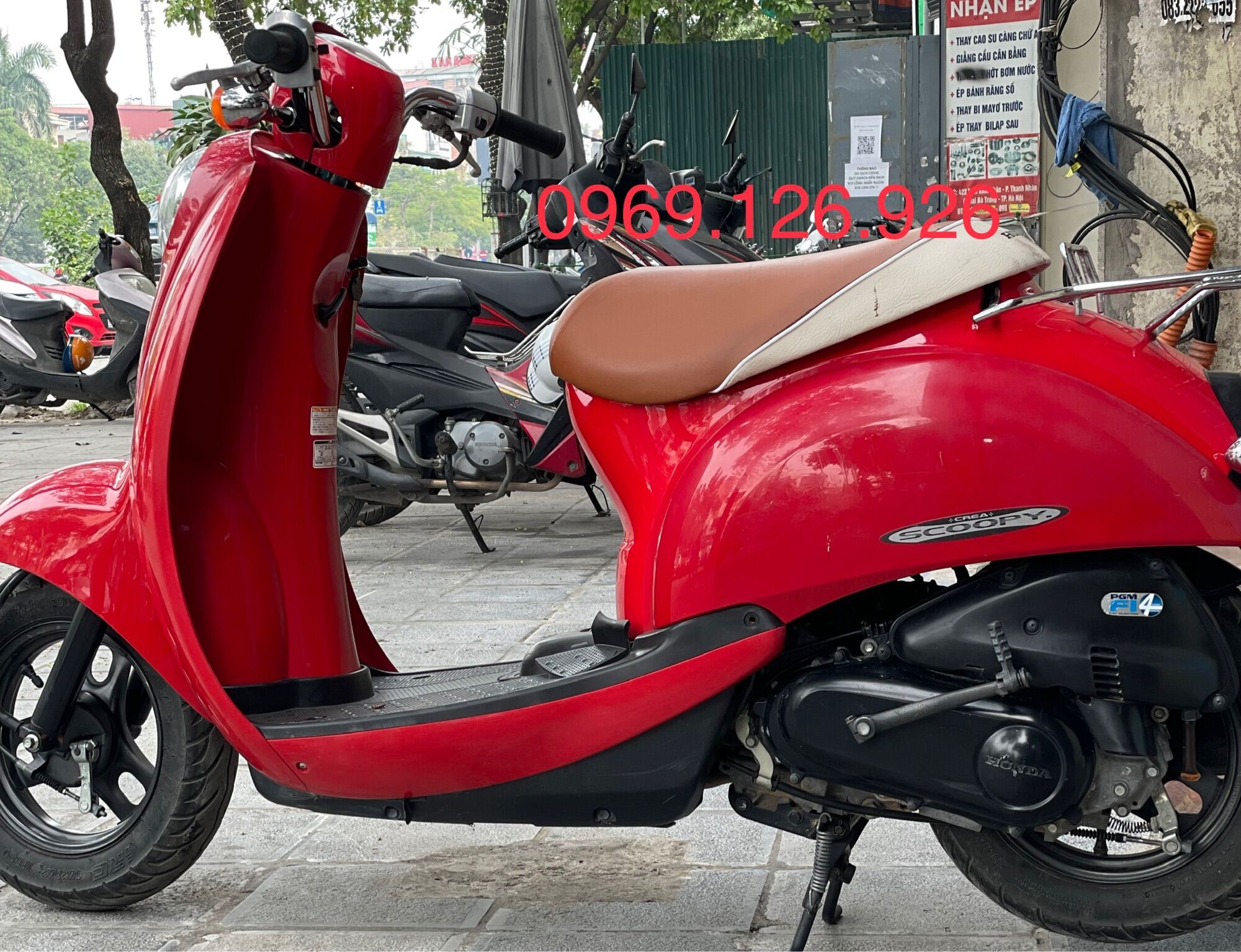 FREESHIP Xe máy 50cc Scoopy màu đỏ