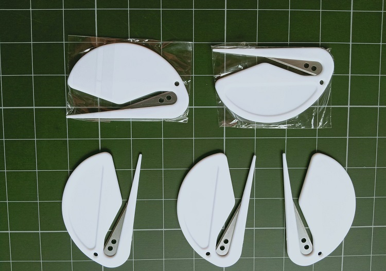 Dao cắt bạt decal trên máy in