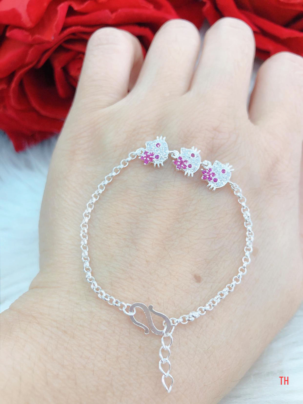 Lắc tay bạc Hello Kitty cho bé