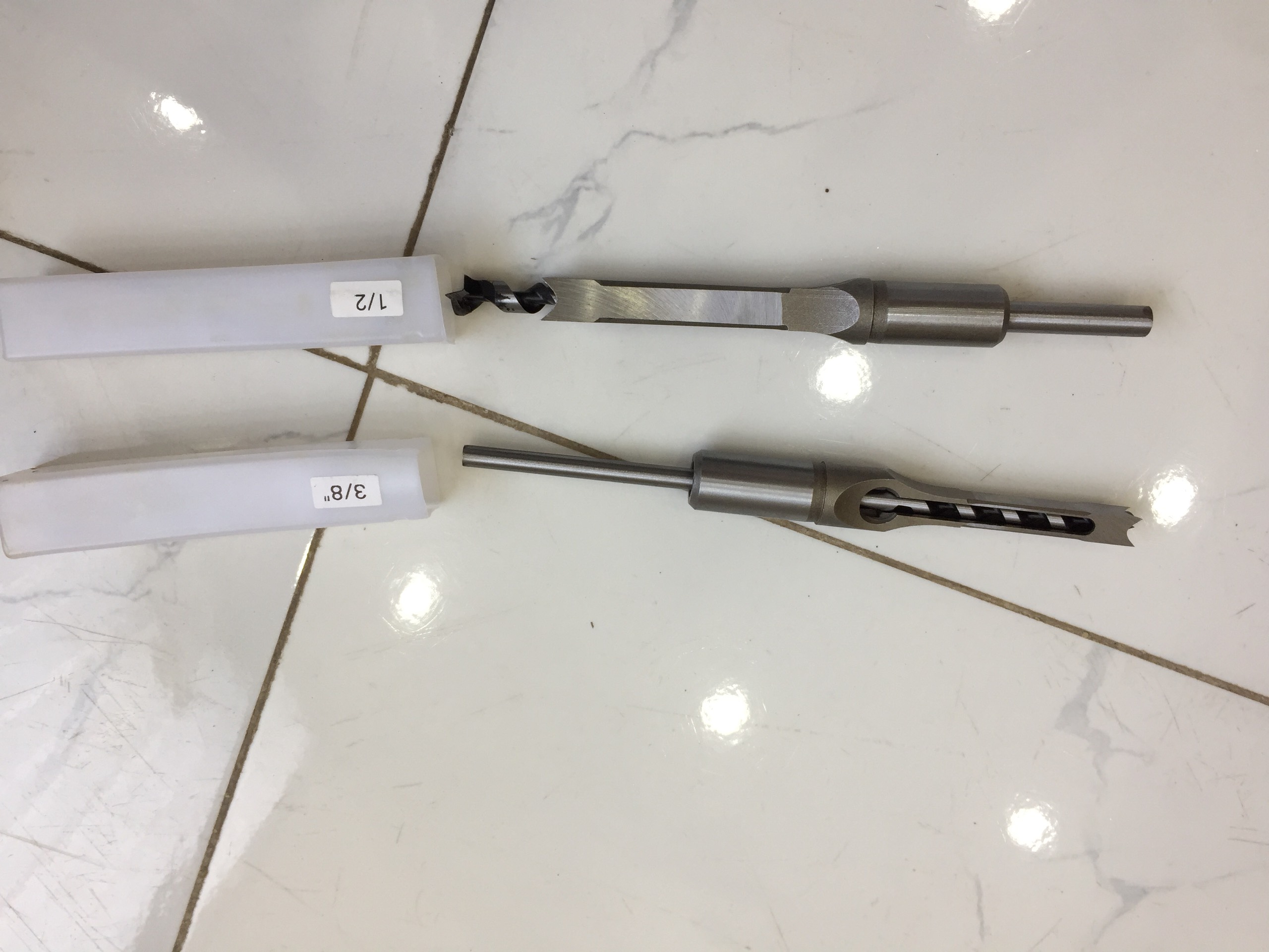 Máy đục gỗ mộng vuông  KI 750W