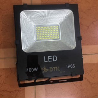 [Xả KHo]Đèn Pha Chiếu Hắt 30w,50w,100w Siêu Sáng Chất Lượng Cao Cấp