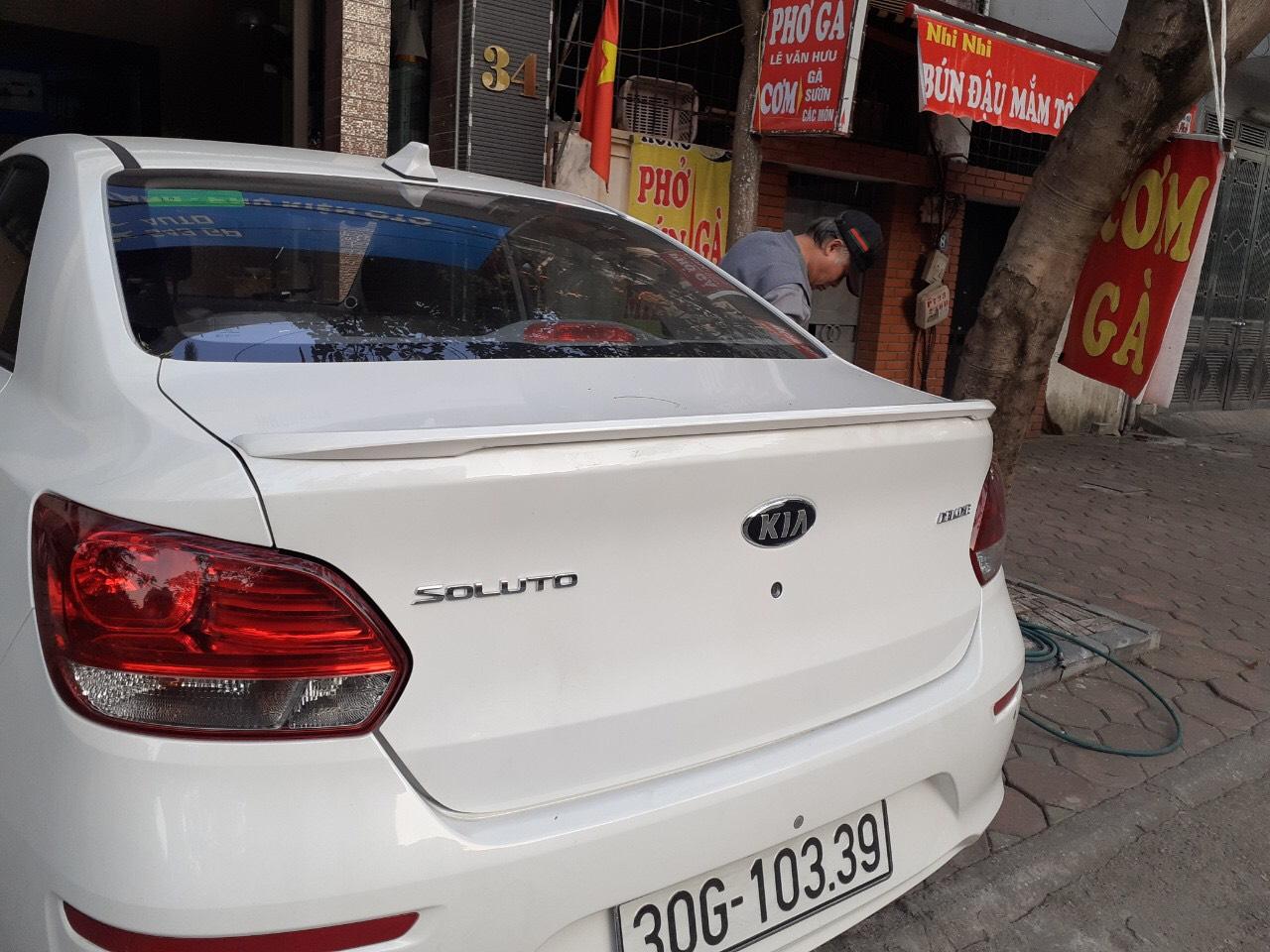 Đuôi gió KIA SOLUTO