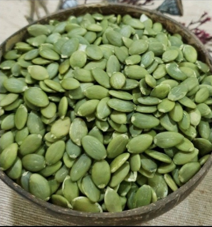 Hạt bí tách vỏ