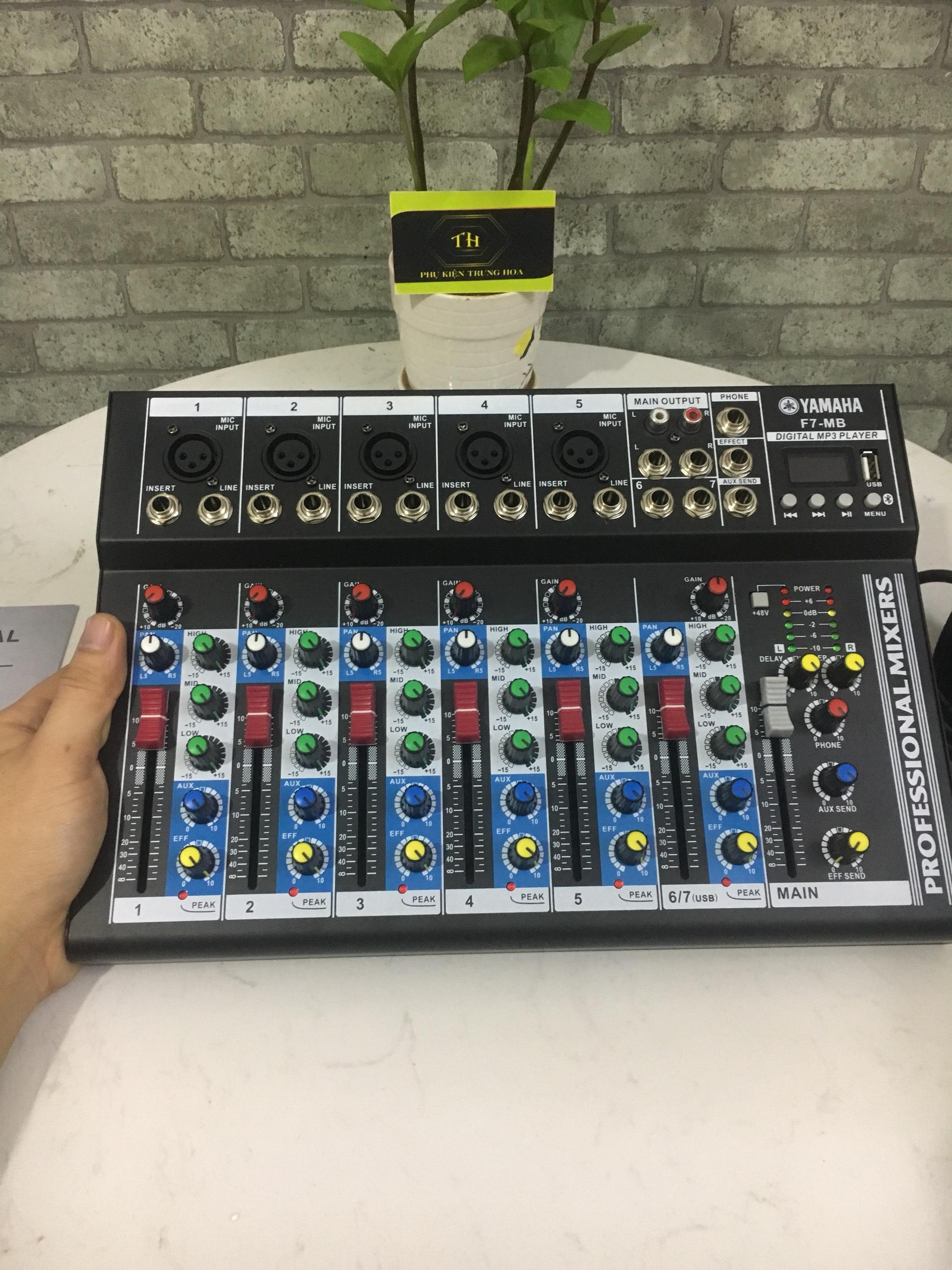 Bàn Mixer Yamaha F7 Bluetooth có USB