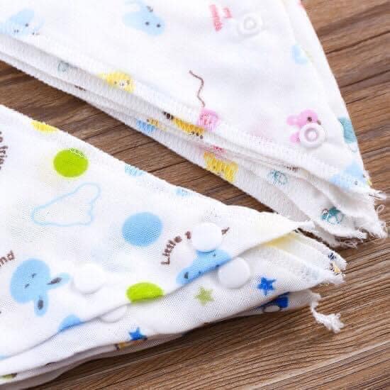 Set 10 khăn yếm tam giác cho bé(Trộn màu)