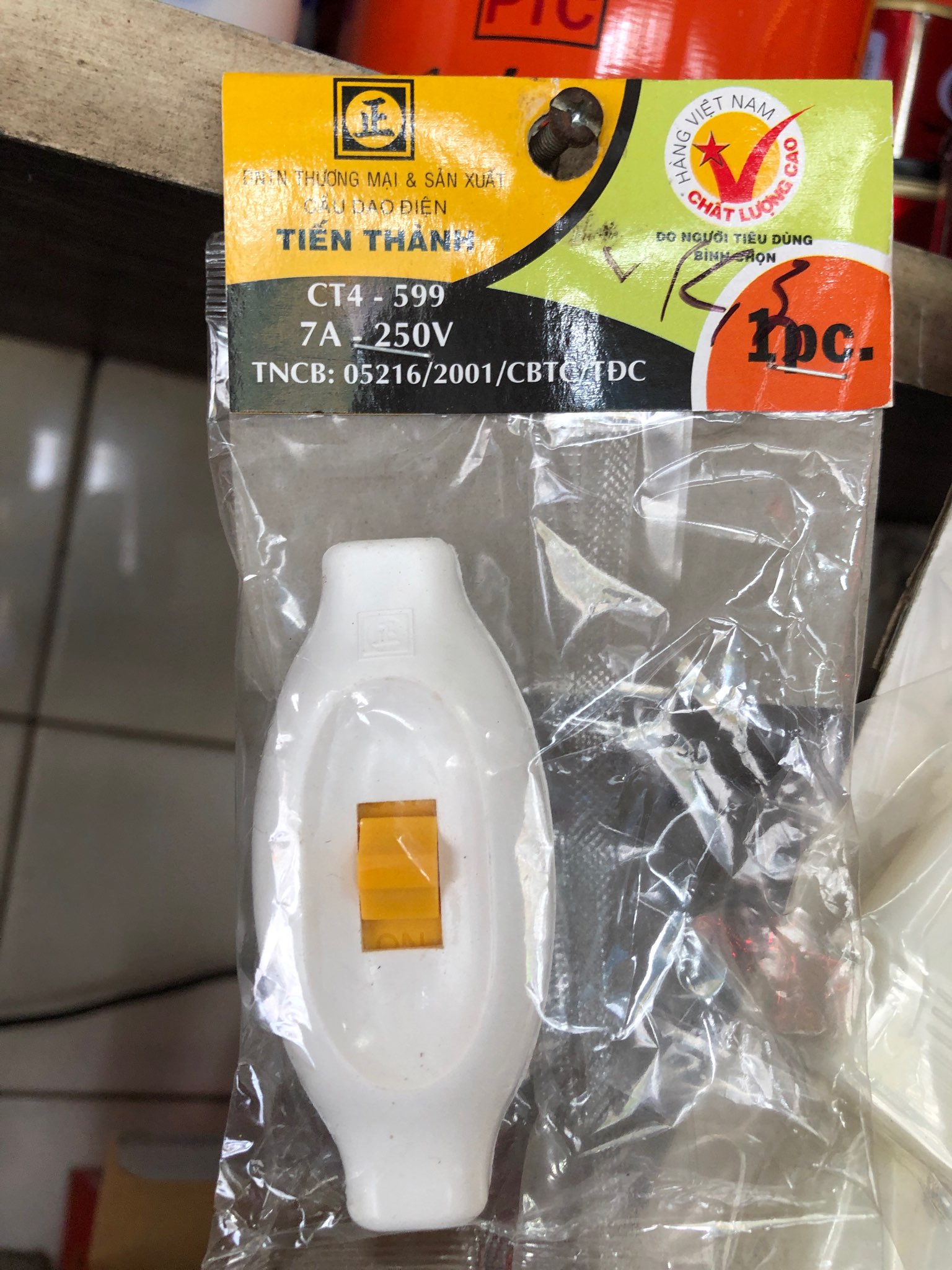 Công Tắc Treo Ngang Tiến Thành