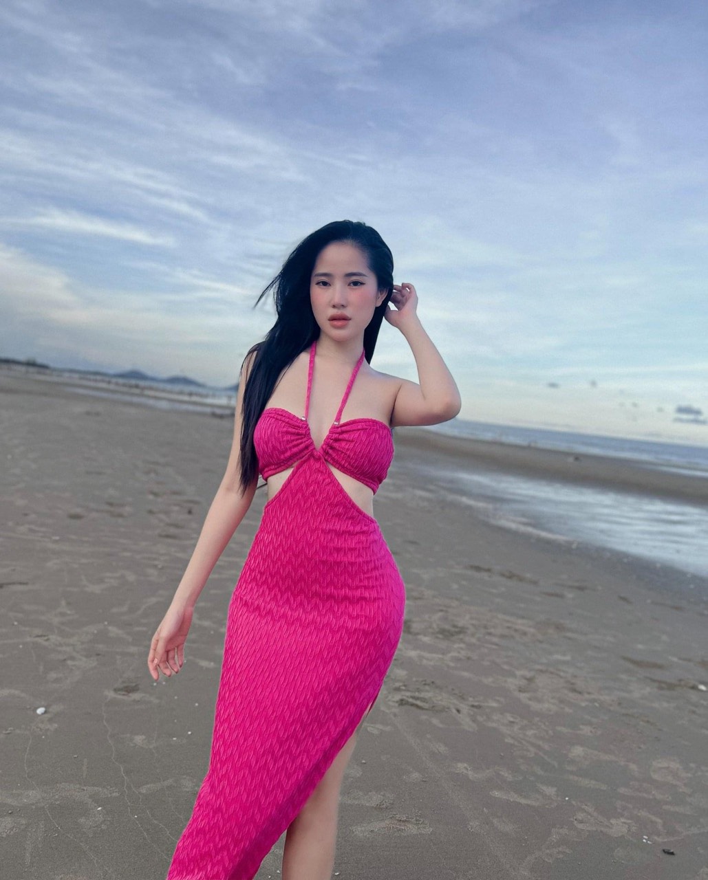 [HCM]đầm xương cá hai dây  boddy siêu hót 7654