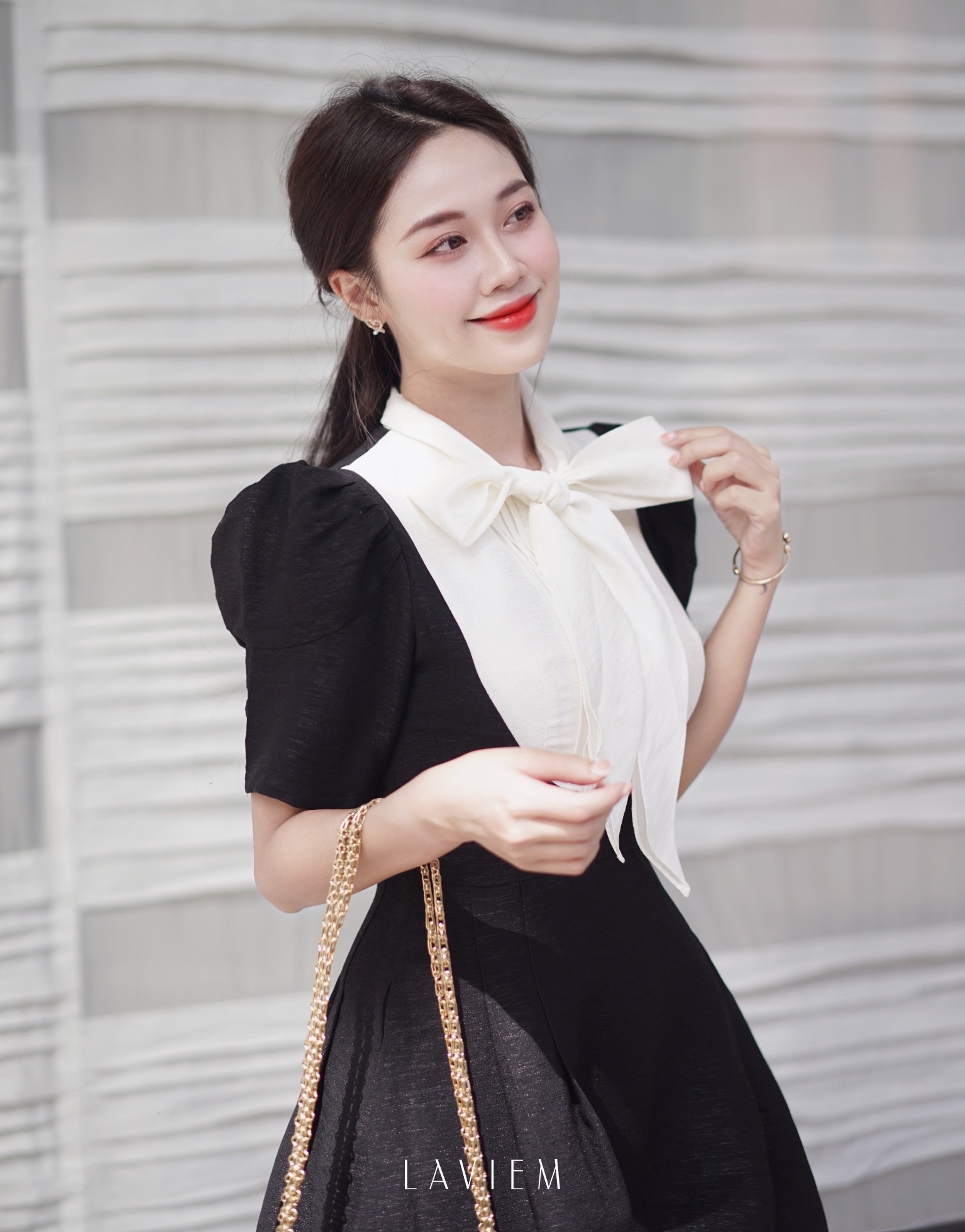 Đầm xoè nơ cổ v27