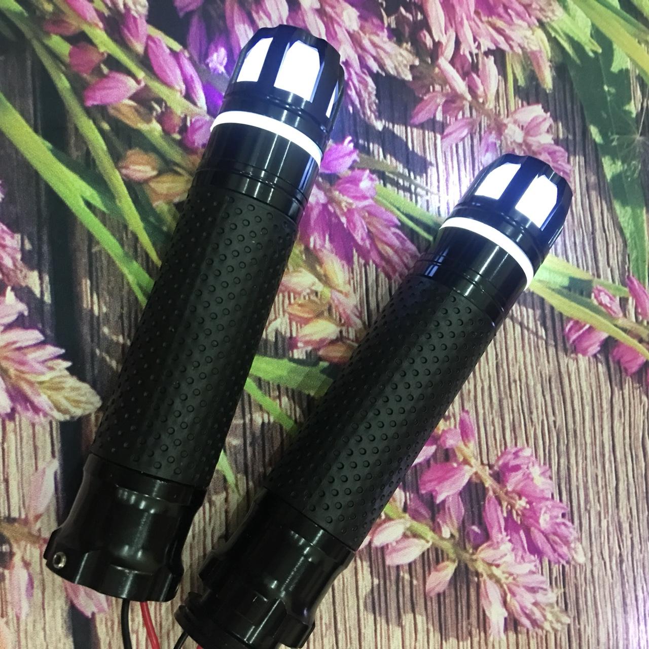 Tay nắm xe máy ,bao tay gù đèn led