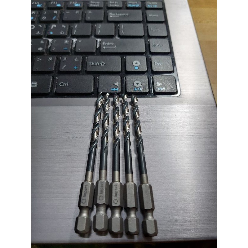 Mũi Khoan Sắt Inox Bosch 4,2mm Dài 82mm