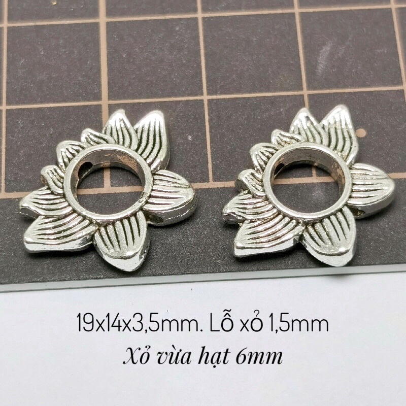 Charm hoa sen - KL068