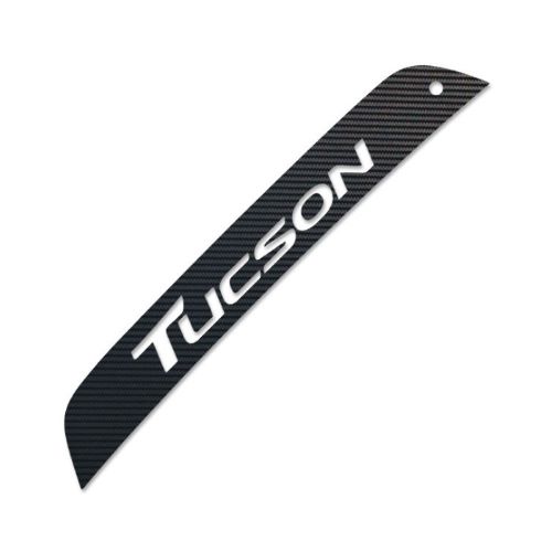 Decal trang trí đèn phanh kính sau xe hyundai tucson