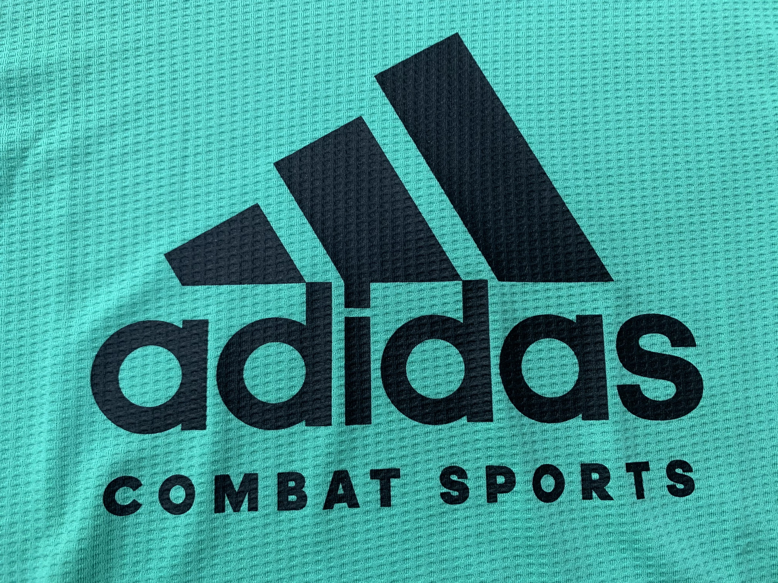 Bộ quần áo trẻ con Adidas Combat active traset ADIKTW1