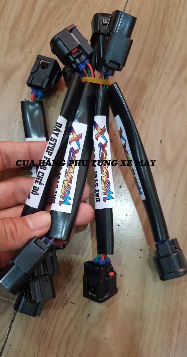 Dây Stop F1 8 chế độ gắn Winner X