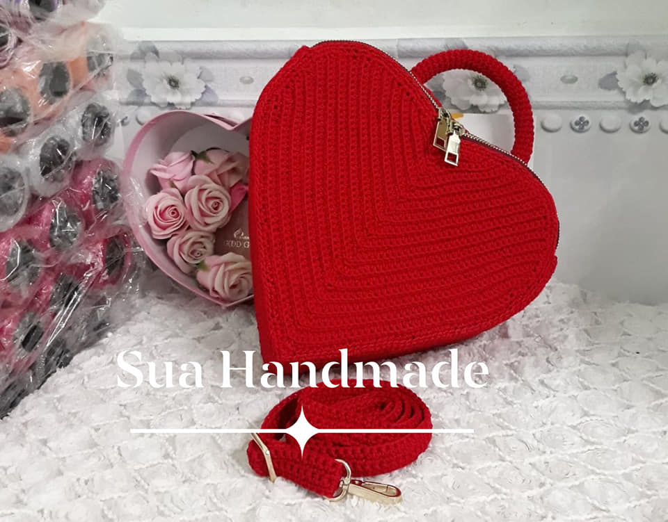 Túi 3 trong 1 (túi xách tay, đeo chéo và balo) hàng handmade hình trái tim