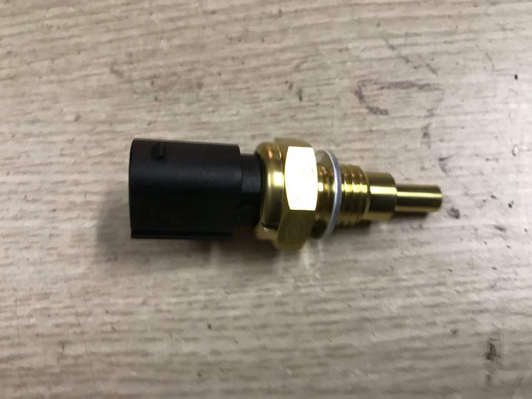Cảm biến báo nhiệt độ nước Dongben X30 và Dongben T30