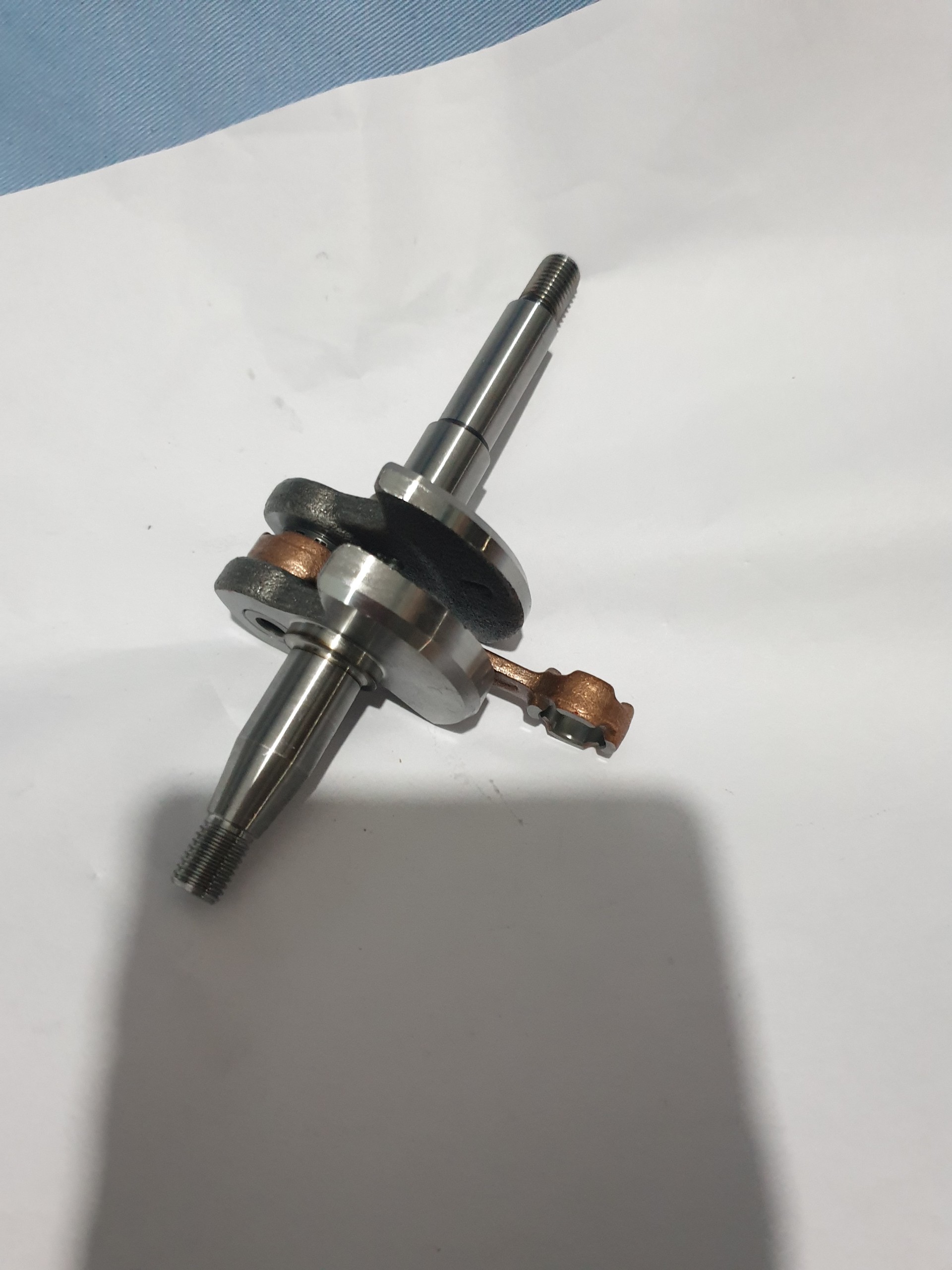 TAY DÊN ( CỐT DÊN) MÁY CƯA XÍCH, CƯA CỤT 2500