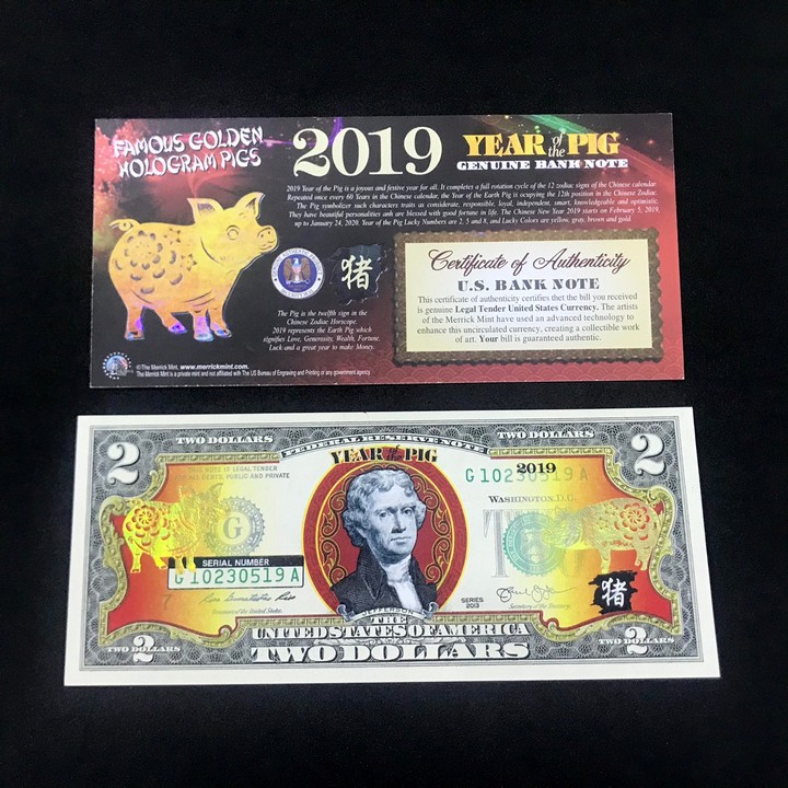 [HCM]Tiền kỷ niệm 2 USD hình con Heo 2019 Màu xanh đỏ và vàng Tờ tiền dài 15cm ngang 6.5cm - TLX079