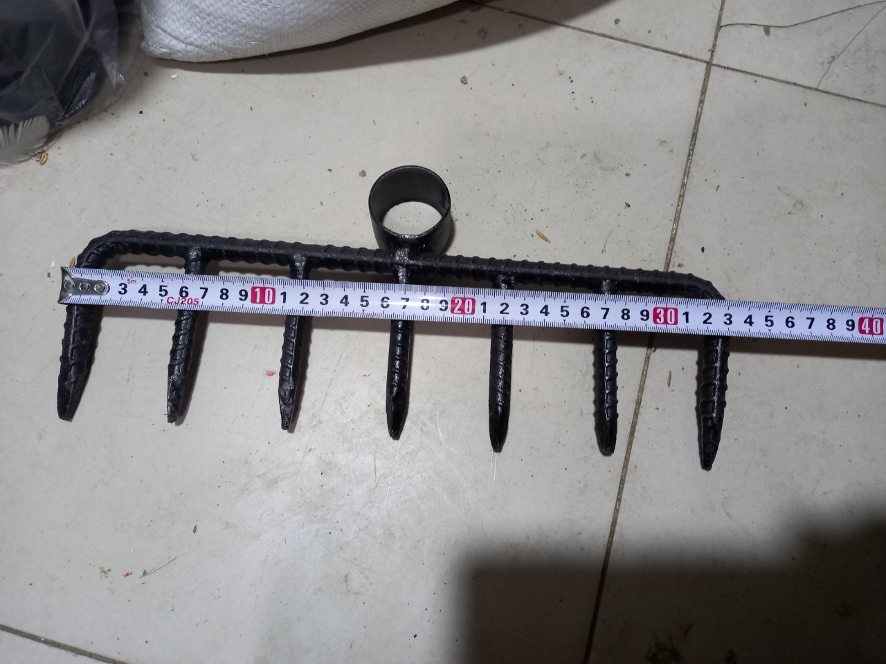 7-Tooth Steel Hoe, Sharp-Toothed Weeder in Various Sizes