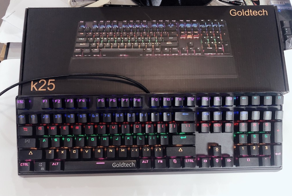 Bàn phím cơ Goldtech K25 led rainbown có kê tay