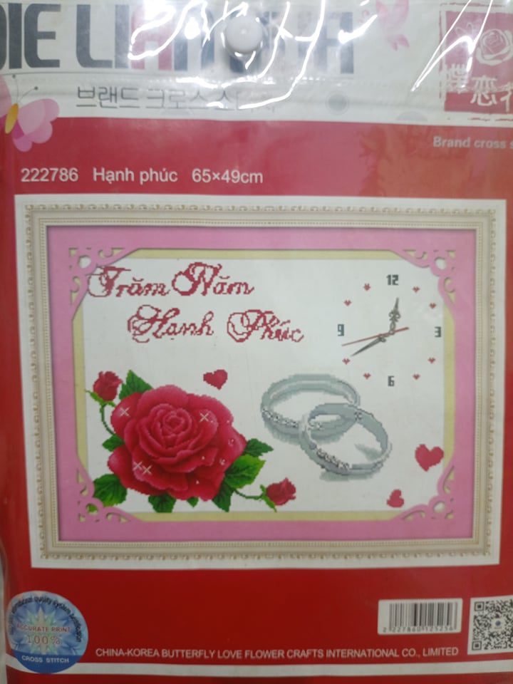 Tranh thêu chữ thập đồng hồ hoa hồng nhiều mẫu