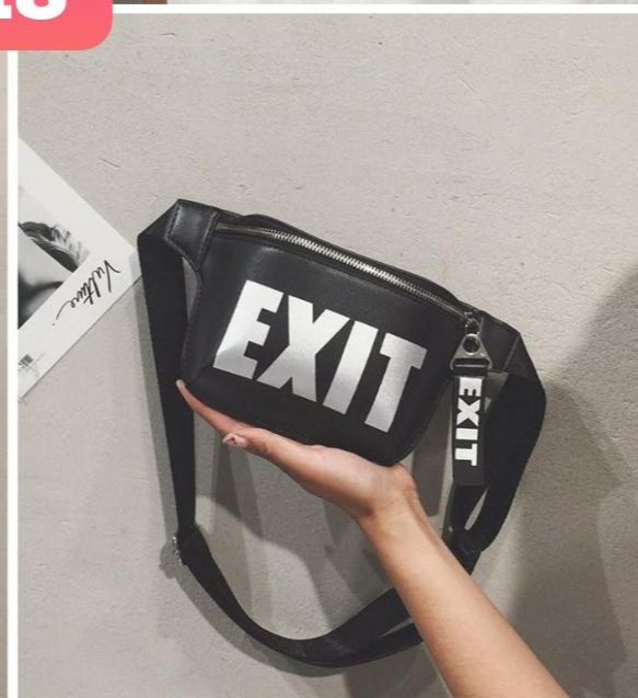 túi đeo chéo EXIT làm từ da siêu chất S18