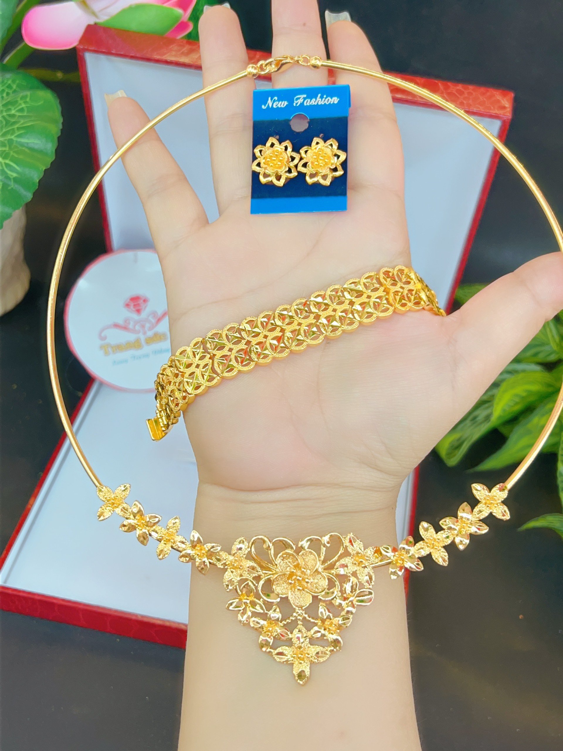 Sét bộ trang sức cưới chuẩn 24.k kèm hộp nhung