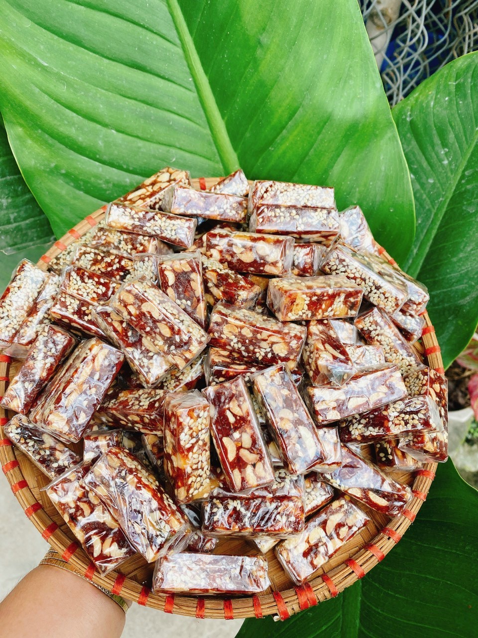 Kẹo Chuối Đậu Phộng Mè Gừng 500G