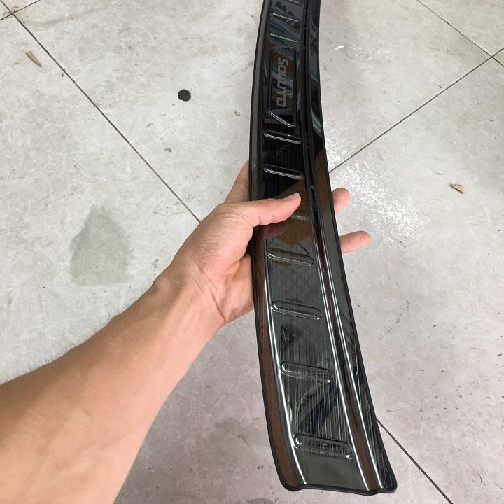 Chống trầy cốp ngoài titan kia soluto