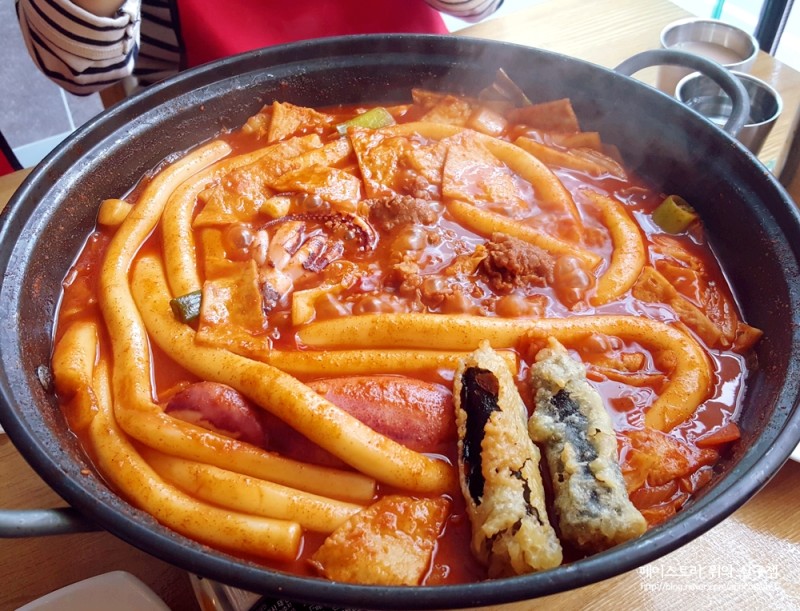 [SHIP HCM] Bánh gạo sợi dài Tèobokki 250g