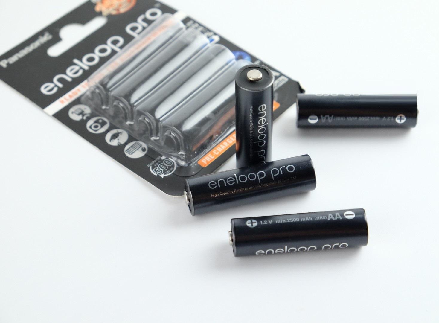 Bộ 4 Pin Sạc AA Panasonic Eneloop Pro 2500mAh