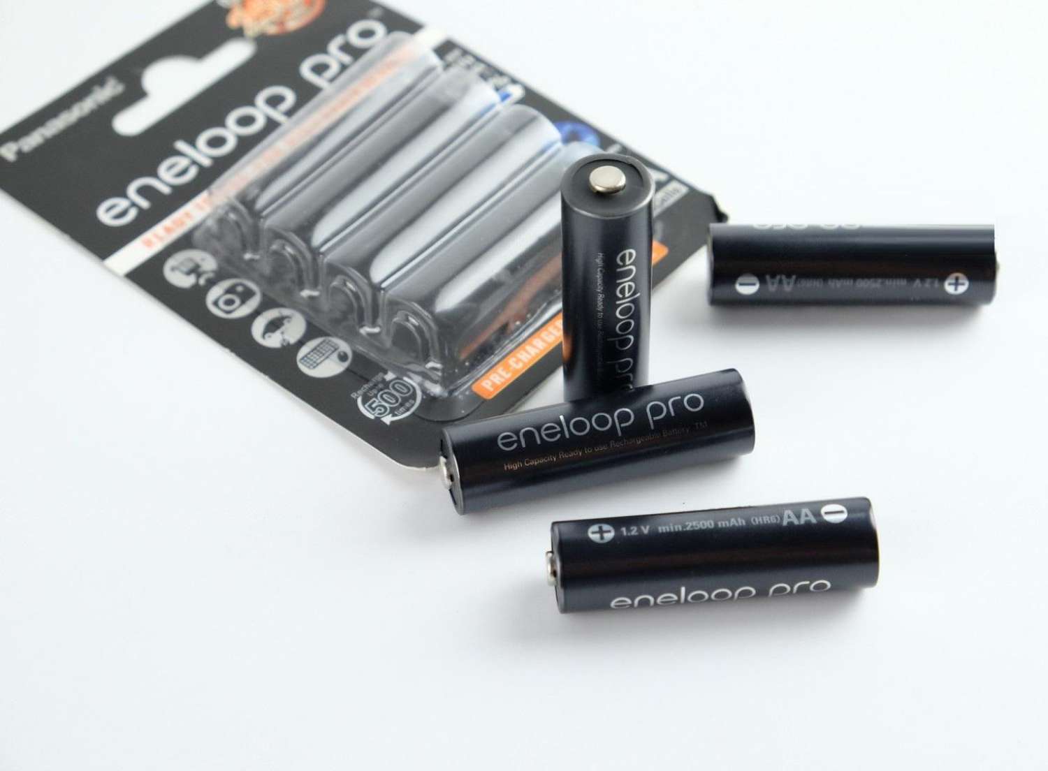 Bộ 4 Pin Sạc AA Panasonic Eneloop Pro 2500mAh