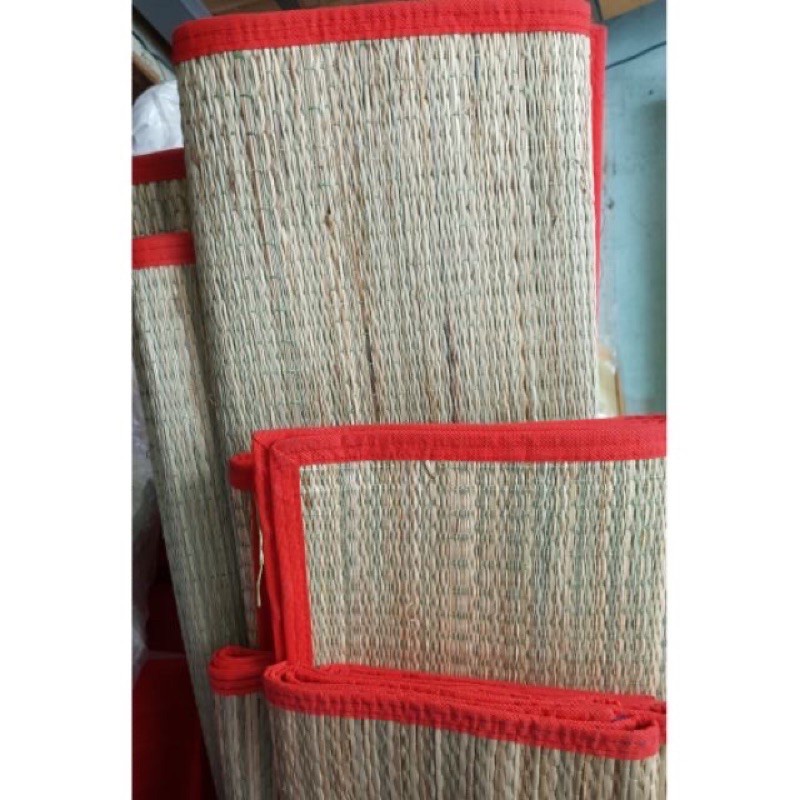chiếu lác gấp 3 trắng xếp gọn